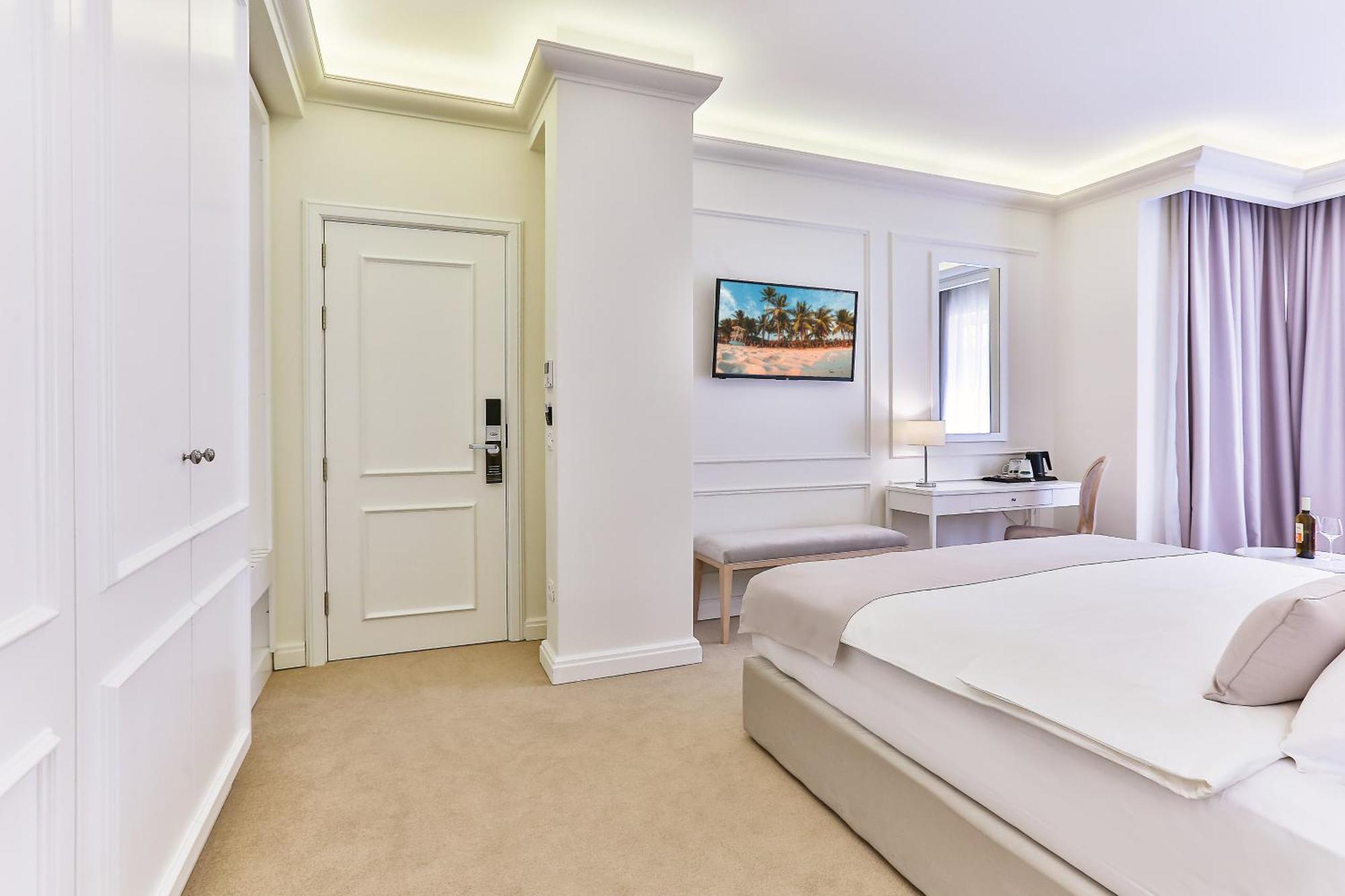Hotel Eden Budva Exterior photo